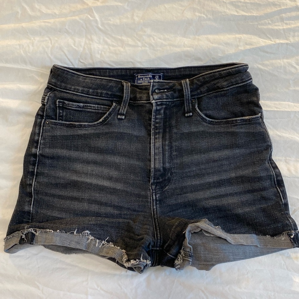 Abercrombie & Fitch Simone High Rise Short Black Denim size 25